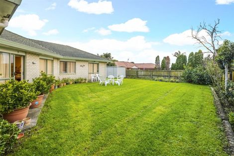 Photo of property in 76 Crossandra Drive, Mangere, Auckland, 2022