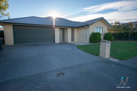 Photo of property in 3 Rooney Place, Aidanfield, Christchurch, 8025