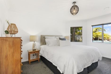 Photo of property in 115a Normandale Road, Normandale, Lower Hutt, 5010