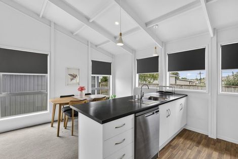 Photo of property in 6b Walsh Road, Westown, New Plymouth, 4310