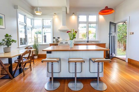 Photo of property in 262 Macandrew Road, Forbury, Dunedin, 9012