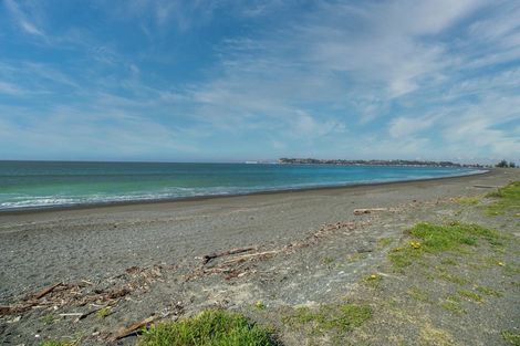 Photo of property in 98 The Esplanade, Westshore, Napier, 4110