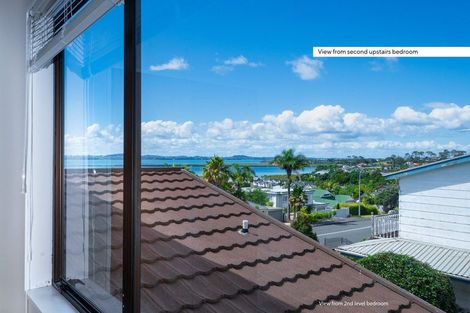 Photo of property in 147 Wiseley Road, West Harbour, Auckland, 0618