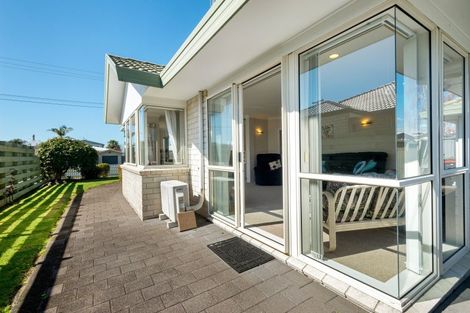 Photo of property in 28 Ngahere Street, Otumoetai, Tauranga, 3110