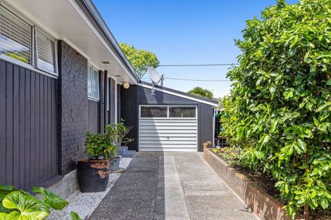 Photo of property in 26 Doment Crescent, Orewa, 0931