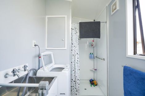 Photo of property in 1-12/71 Main Street, Mataura, 9712