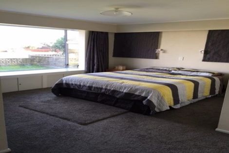 Photo of property in 2 Watson Drive, Paraparaumu Beach, Paraparaumu, 5032
