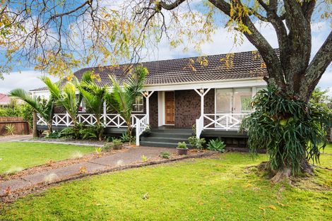 Photo of property in 5 Palm Court Drive, Glen Eden, Auckland, 0602