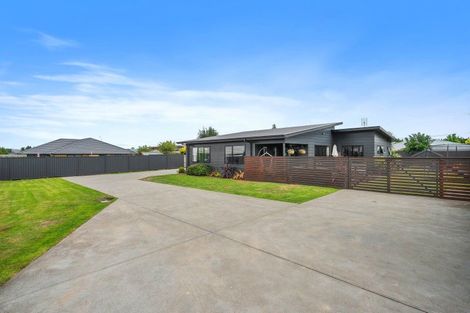 Photo of property in 9 Stoneleigh Drive, Solway, Masterton, 5810