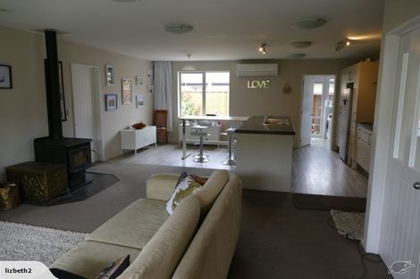 Photo of property in 6 Tommy Street, Pegasus, 7612