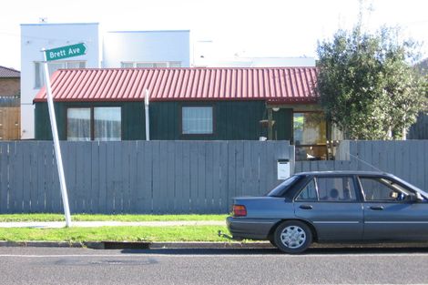 Photo of property in 21 Plunket Avenue, Papatoetoe, Auckland, 2104