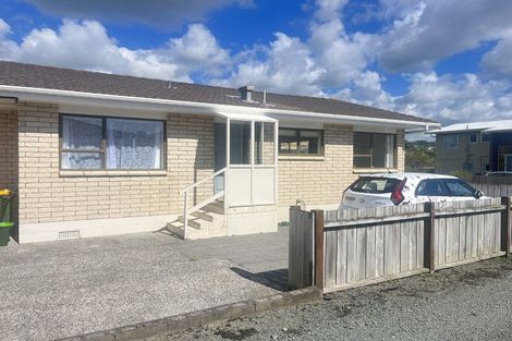 Photo of property in 2/37 Riverside Road, Orewa, 0931