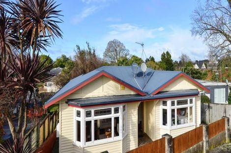 Photo of property in 24 Te Aroha Street, Hamilton East, Hamilton, 3216