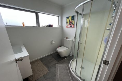 Photo of property in 9 Lisa Rise, Half Moon Bay, Auckland, 2012