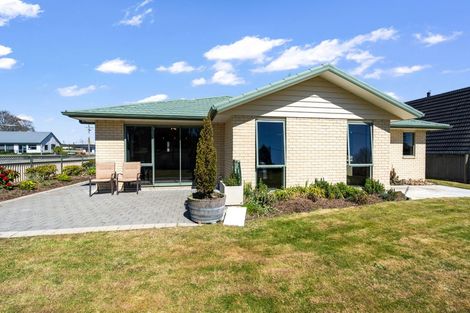 Photo of property in 16 Maria Street, Lumsden, 9730