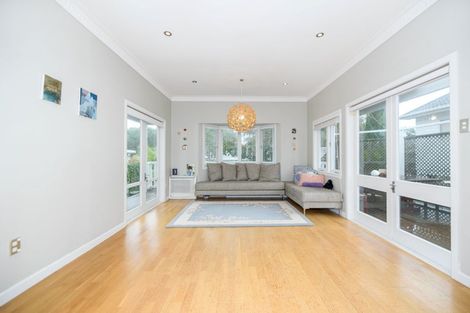 Photo of property in 2a Sylvan Park Avenue, Milford, Auckland, 0620