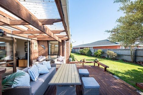 Photo of property in 156 Sawyers Arms Road, Northcote, Christchurch, 8052