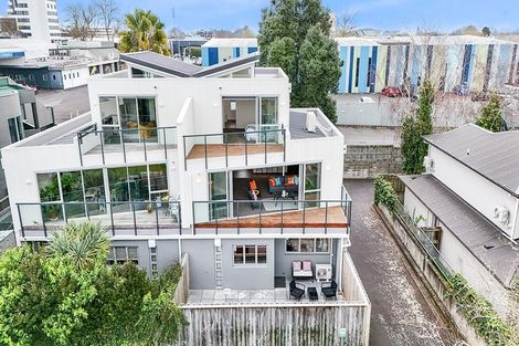 Photo of property in 19 Rostrevor Street, Hamilton Central, Hamilton, 3204