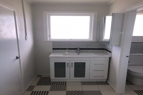 Photo of property in 4/19 Gowing Drive, Meadowbank, Auckland, 1072