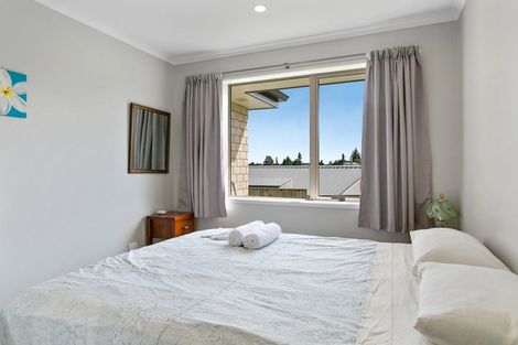 Photo of property in 45 Botanical Heights Drive, Waipahihi, Taupo, 3330