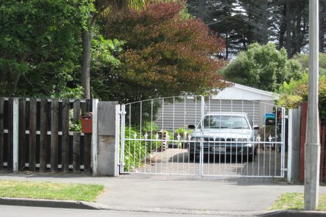 Photo of property in 17 Seafield Place, South New Brighton, Christchurch, 8062