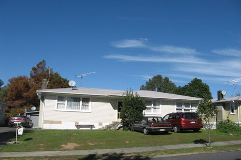 Photo of property in 13 La Trobe Street, Pakuranga Heights, Auckland, 2010