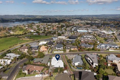 Photo of property in 11 Owen Place, Omokoroa, 3114