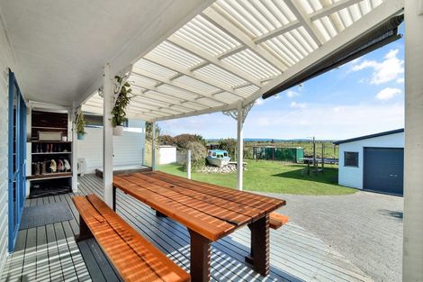 Photo of property in 242 Pukehina Parade, Pukehina, Te Puke, 3189