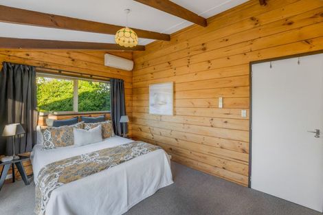 Photo of property in 3 Veale Road, Frankleigh Park, New Plymouth, 4310