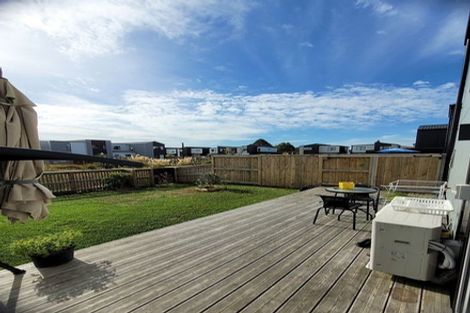 Photo of property in 8 Selkirk Lane, Hamilton Lake, Hamilton, 3204