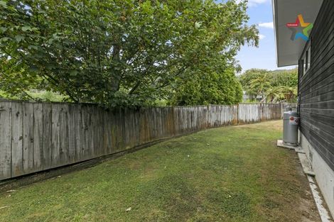 Photo of property in 3/12 Raukawa Street, Stokes Valley, Lower Hutt, 5019