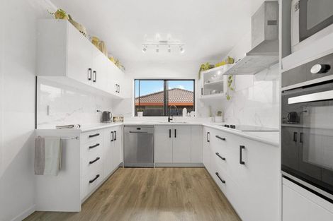 Photo of property in 18a Sunnyside Crescent, Papatoetoe, Auckland, 2025