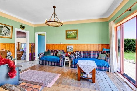 Photo of property in 185 Tasman Street, Opunake, 4616