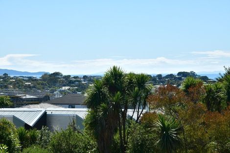 Photo of property in 1/4 John Dee Crescent, Red Beach, 0932