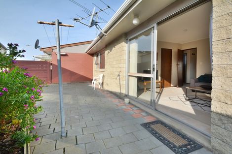 Photo of property in 14g Wesley Street, South Dunedin, Dunedin, 9012