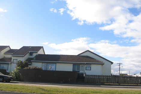 Photo of property in 203a The Esplanade, Petone, Lower Hutt, 5012