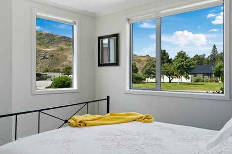 Photo of property in 16 Sunhaven Cove, Cromwell, 9310