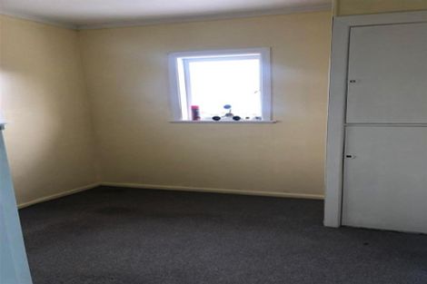 Photo of property in 23 Sutton Crescent, Papakura, 2110