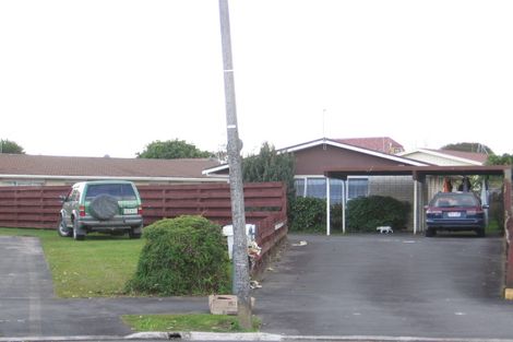 Photo of property in 2/6 Snead Place, Hamilton East, Hamilton, 3216