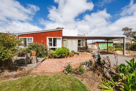 Photo of property in 37 Follett Street, Marton, 4710