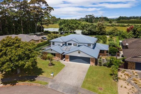 Photo of property in 8 Bransley Grove, Katikati, 3129