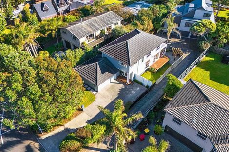 Photo of property in 63a Walton Street, Red Beach, 0932