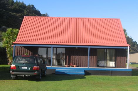 Photo of property in 122 Goldfields Drive, Matarangi, Whitianga, 3592