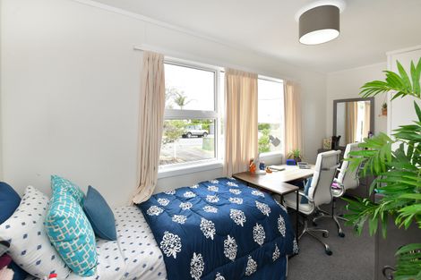 Photo of property in 998 Whangaparaoa Road, Tindalls Beach, Whangaparaoa, 0930