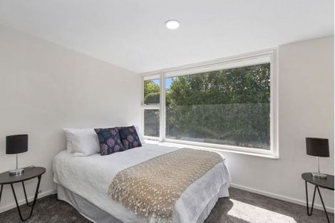 Photo of property in 38 Pinehurst Crescent, Russley, Christchurch, 8042