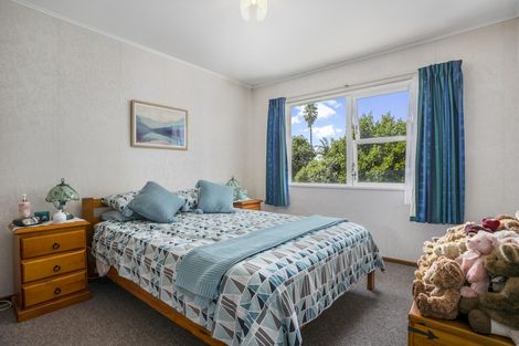 Photo of property in 88 Glendene Avenue, Glendene, Auckland, 0602