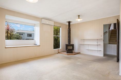 Photo of property in 6 Bowline Place, Whitby, Porirua, 5024