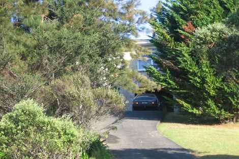 Photo of property in 1/28 Hogans Road, Glenfield, Auckland, 0629