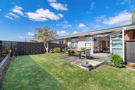 Photo of property in 15 Barrett Street, Westown, New Plymouth, 4310