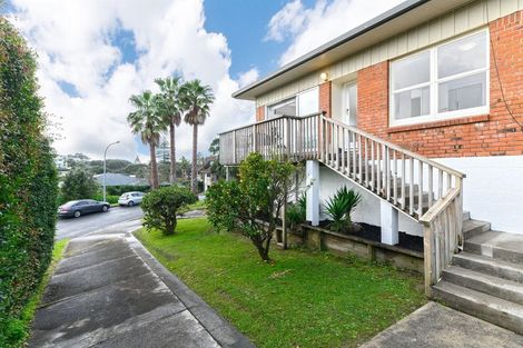 Photo of property in 1/5 Whitby Crescent, Mairangi Bay, Auckland, 0630